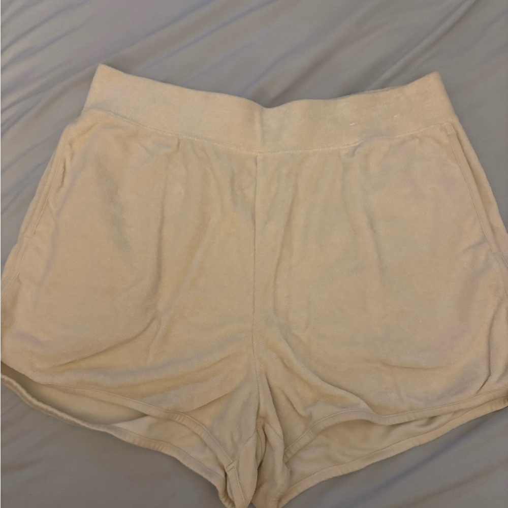 Uniqlo Terry Cloth Cream Casual Shorts